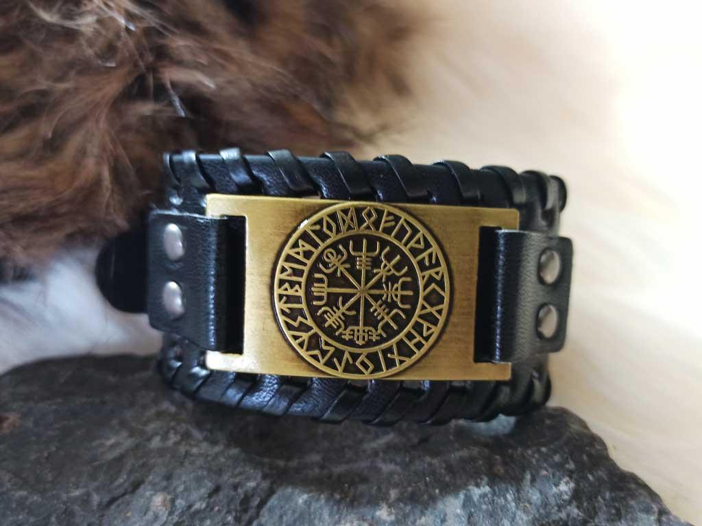 Vegvisir leather bracelet